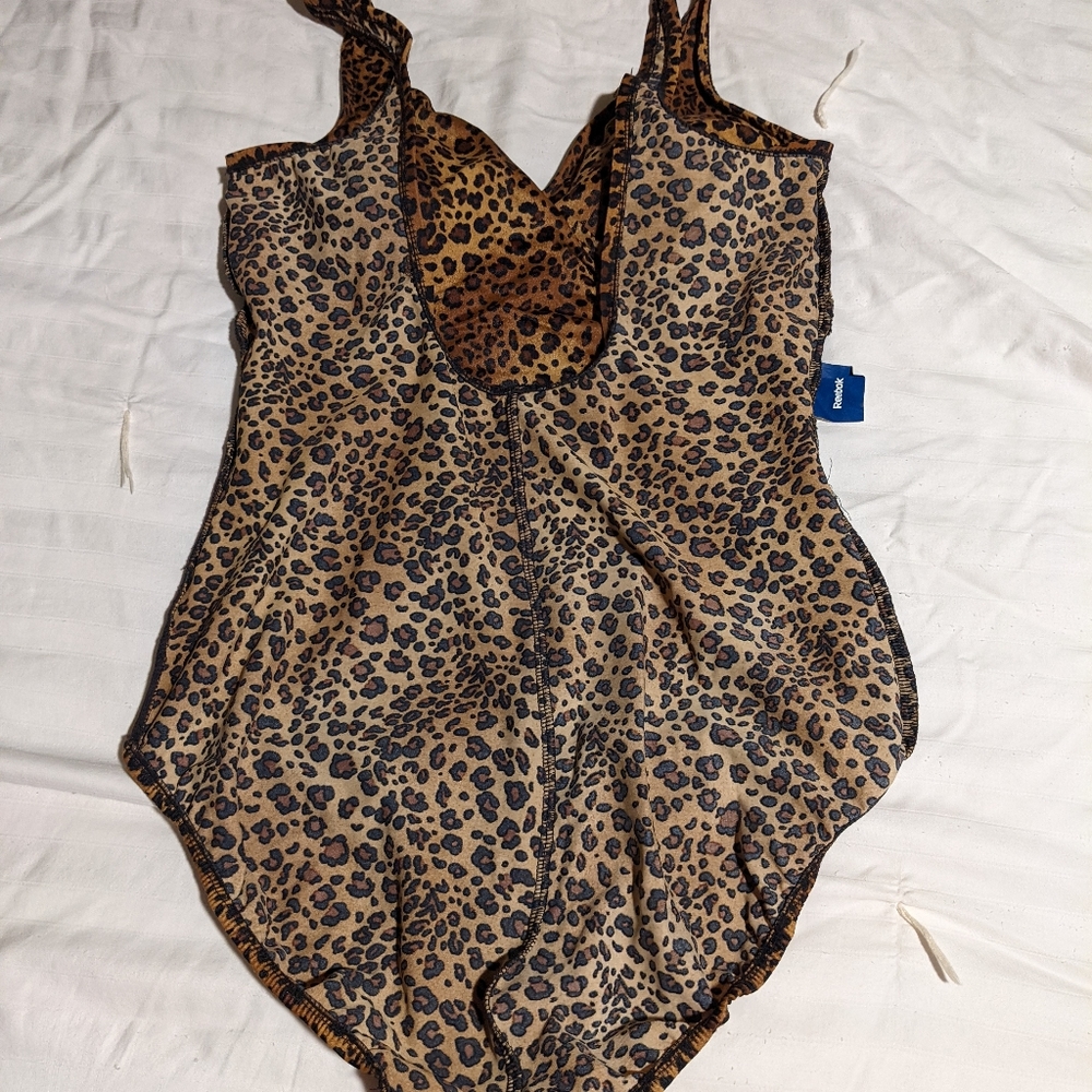 Leopard print one piece swimsuit - Picture 8 of 9